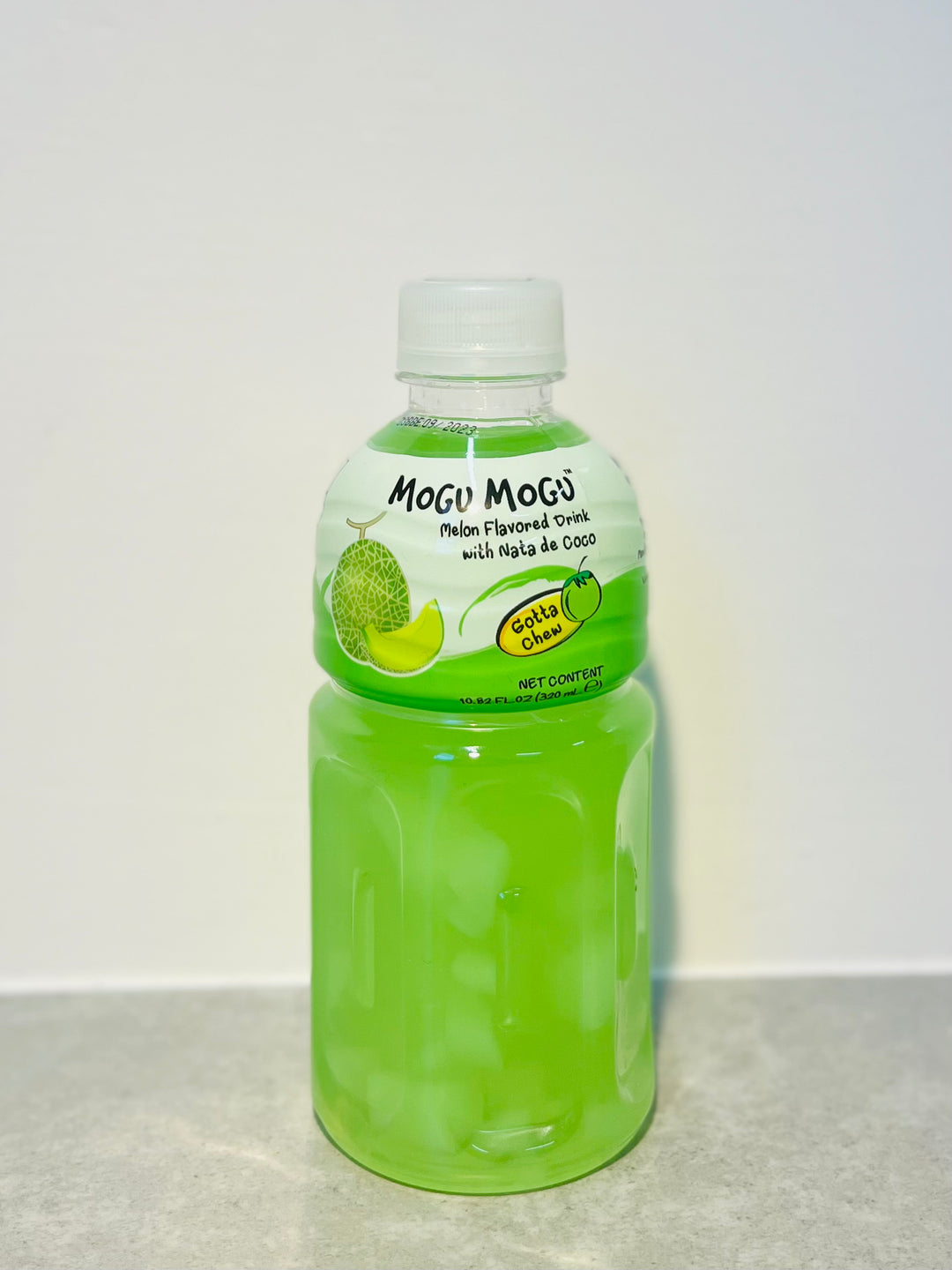 Mogu Mogu Melon Flavoured Drink 320ml