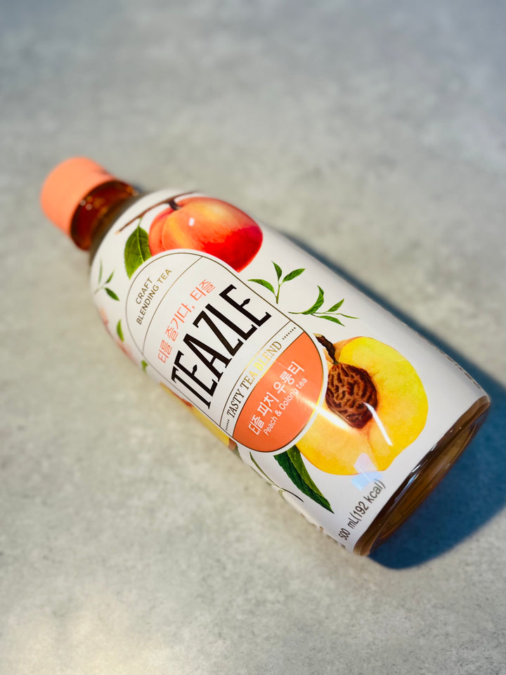 Woong Jin TEAZLE Peach & Oolong Tea 500ml