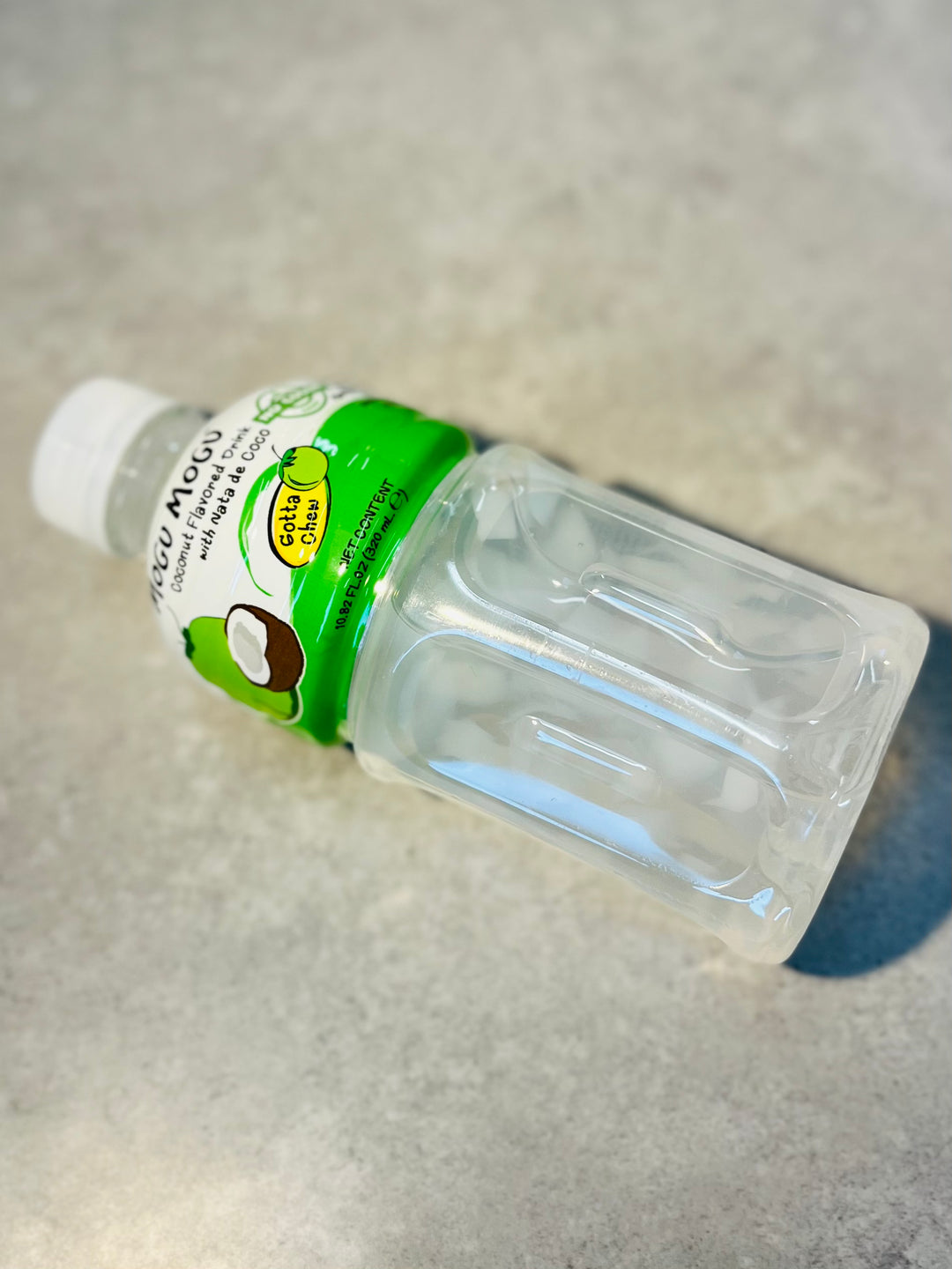 Mogu Mogu Coconut Flavoured Drink 320ml